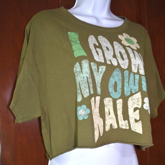 Offline by Arie Cropped Short Sleeve Statement T Shirt Green Size Small - Picture 5 of 13